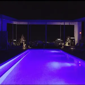 Couples Getaway Highrise Dwntown Phx Skyline Views Apartment Phoenix